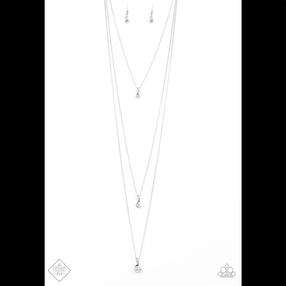 ✨3 for $10✨ Silver necklace